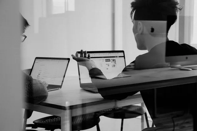 Business Intelligence News: We're Going Beyond the Screen 📊